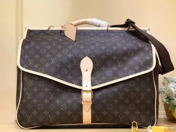 BAG LOUIS HUNTING VUITTON 0724